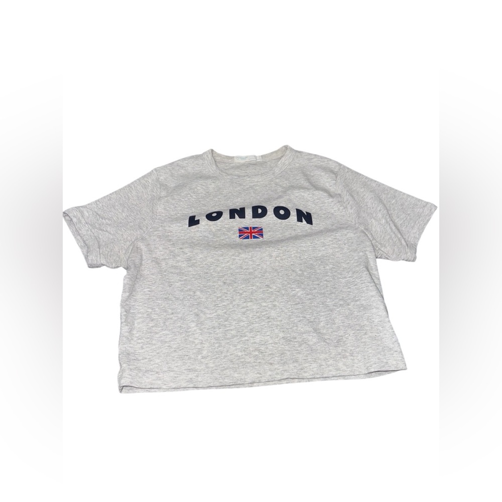 ✨ 5/$30 ✨ Gray London Graphic T-Shirt